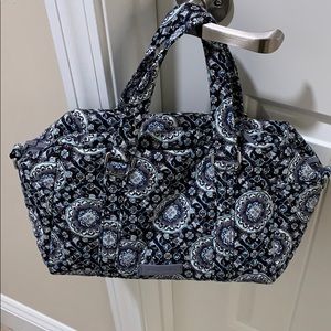Vera Bradley Signature 100 Handbag